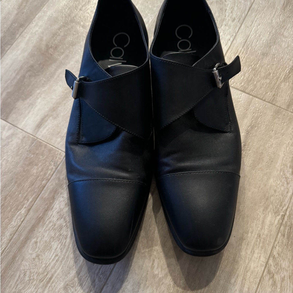 Calvin Klein Black Leather Oxfords with Glossy Finish - Picture 4 of 8